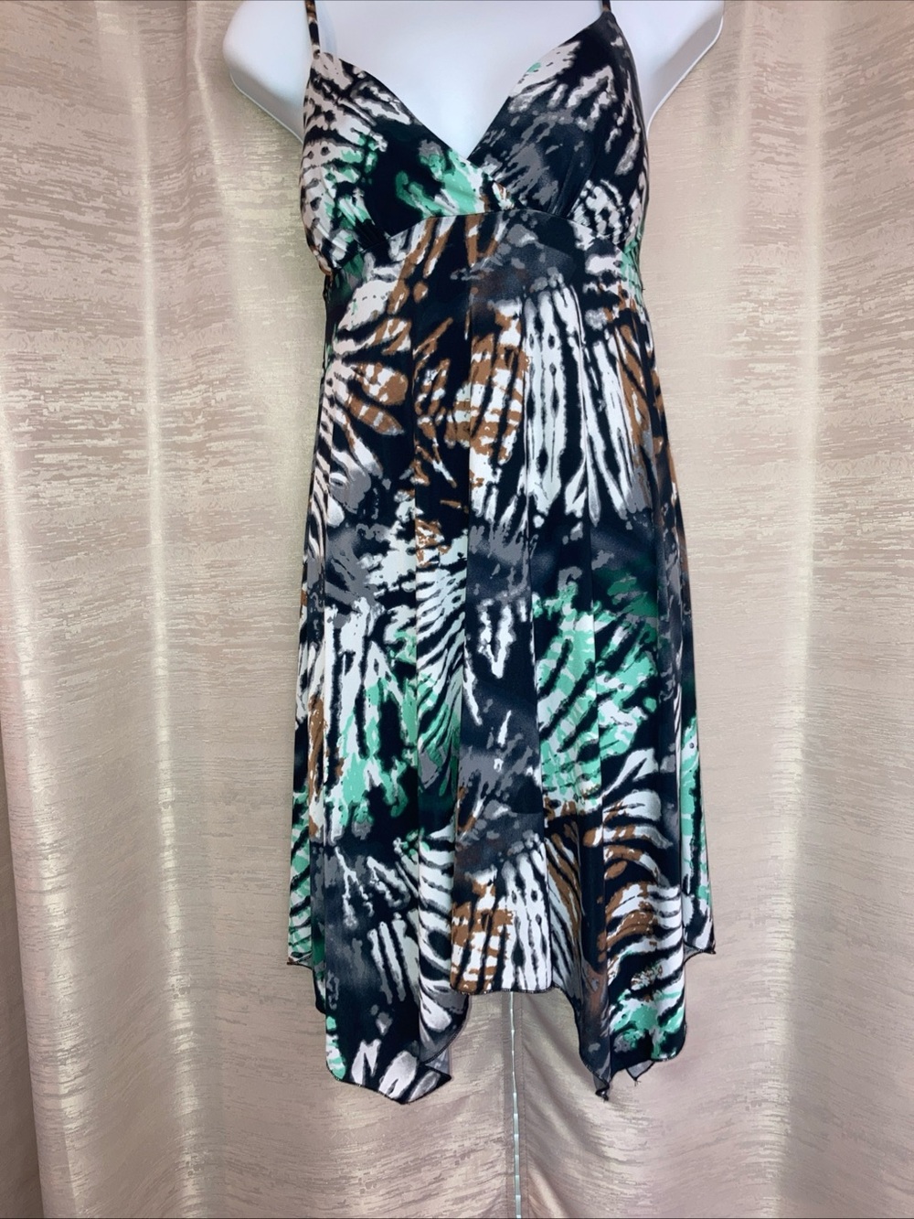 Love Tease Sleeveless V-Neck Tie-Dyed Handkerchief Hem Dress - Black Multi Small